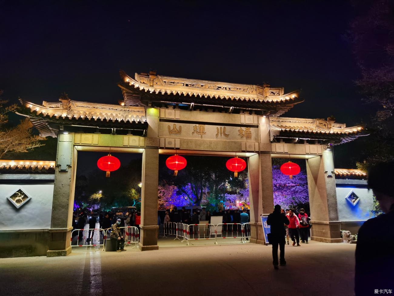点击进入图库