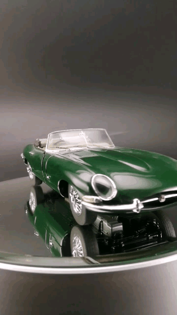 1961捷豹E型敞篷跑车，1：24，东晓汽车模型收藏馆藏品