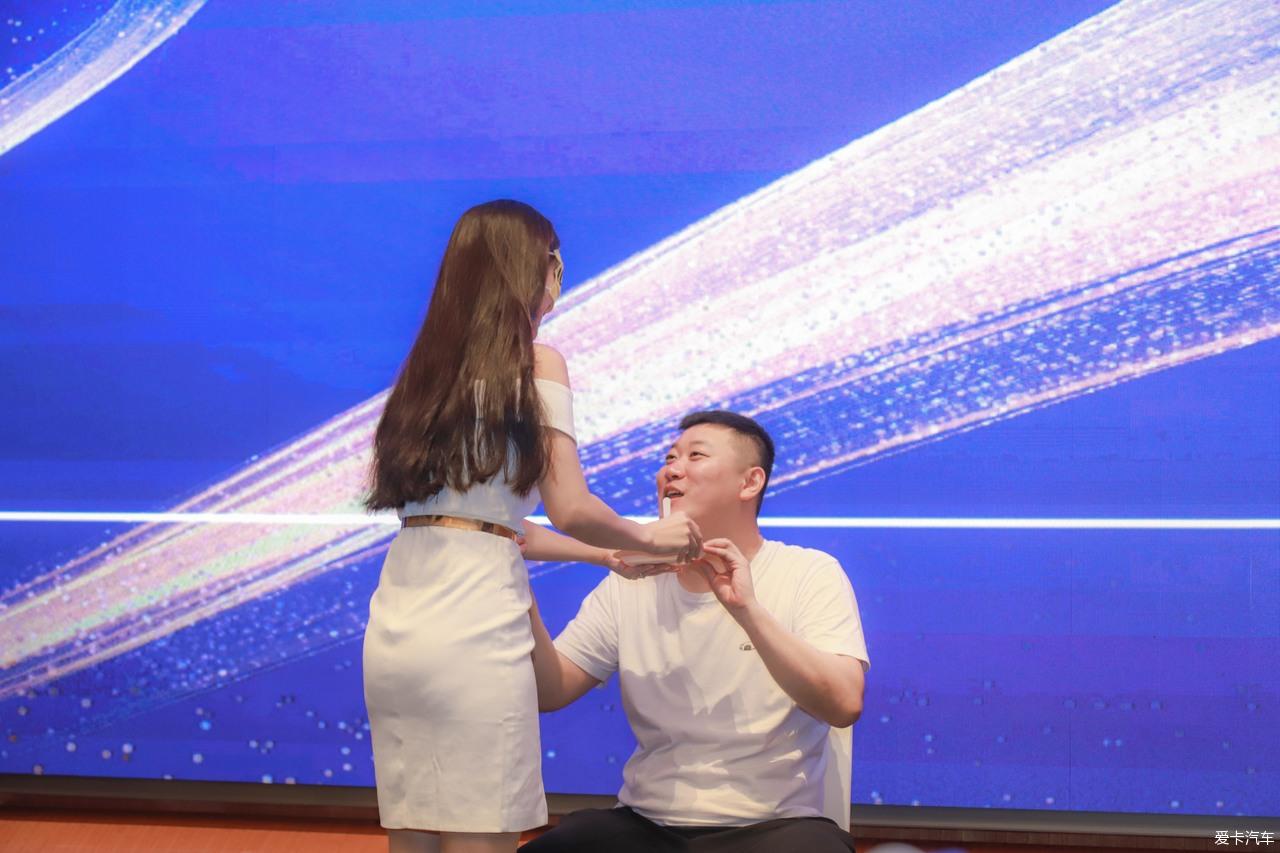 点击进入图库
