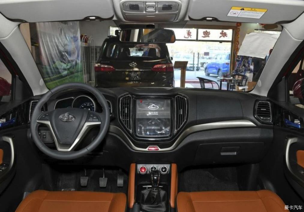 长安欧尚CX70是长安欧尚重金研发缔造的一款SUV