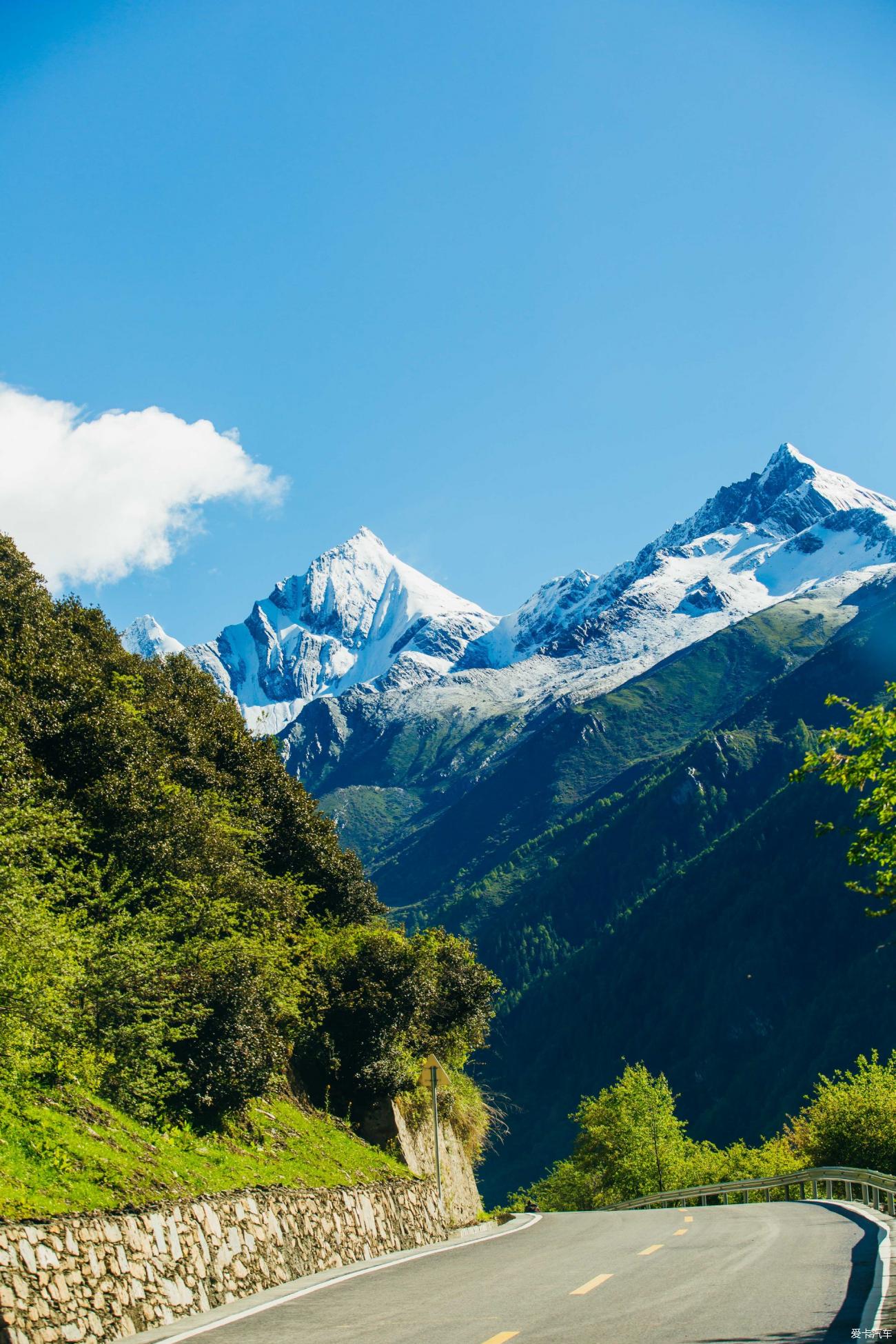 成都周边自驾游在所有风景里我最喜欢四姑娘山