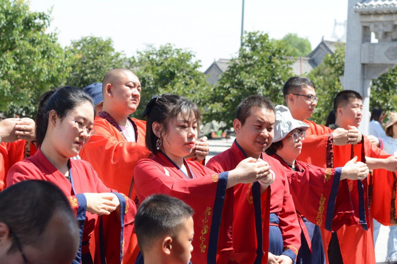 点击进入图库
