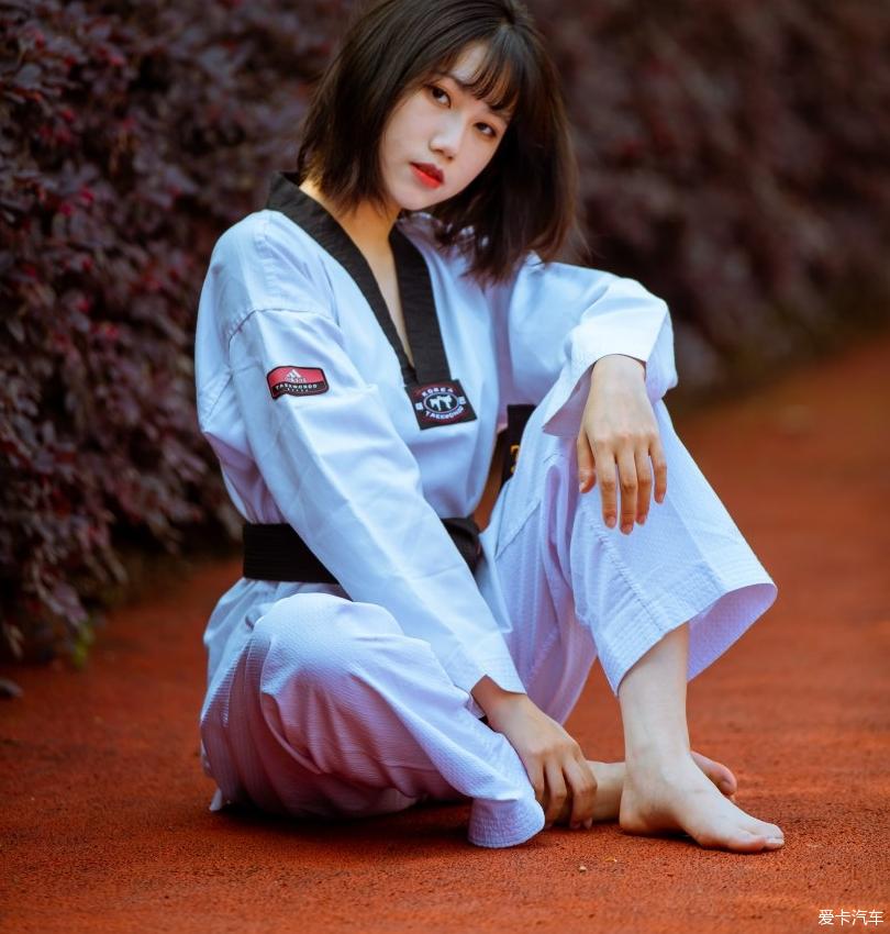 韩国跆拳道美女图片