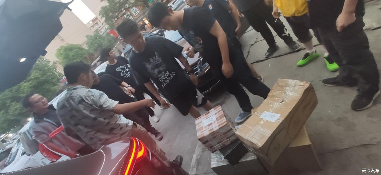 点击进入图库