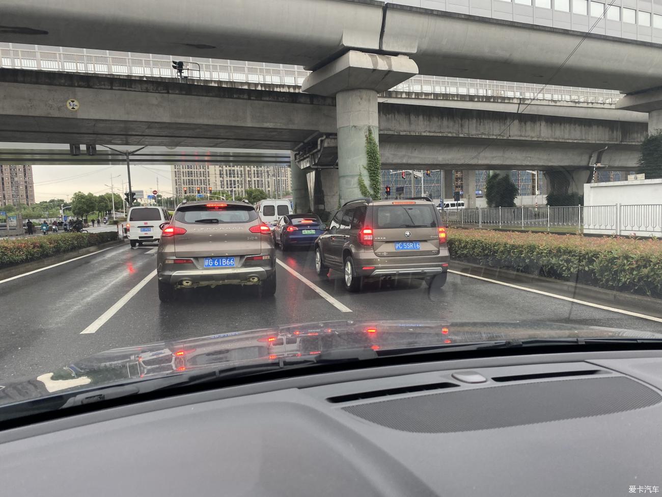 点击进入图库