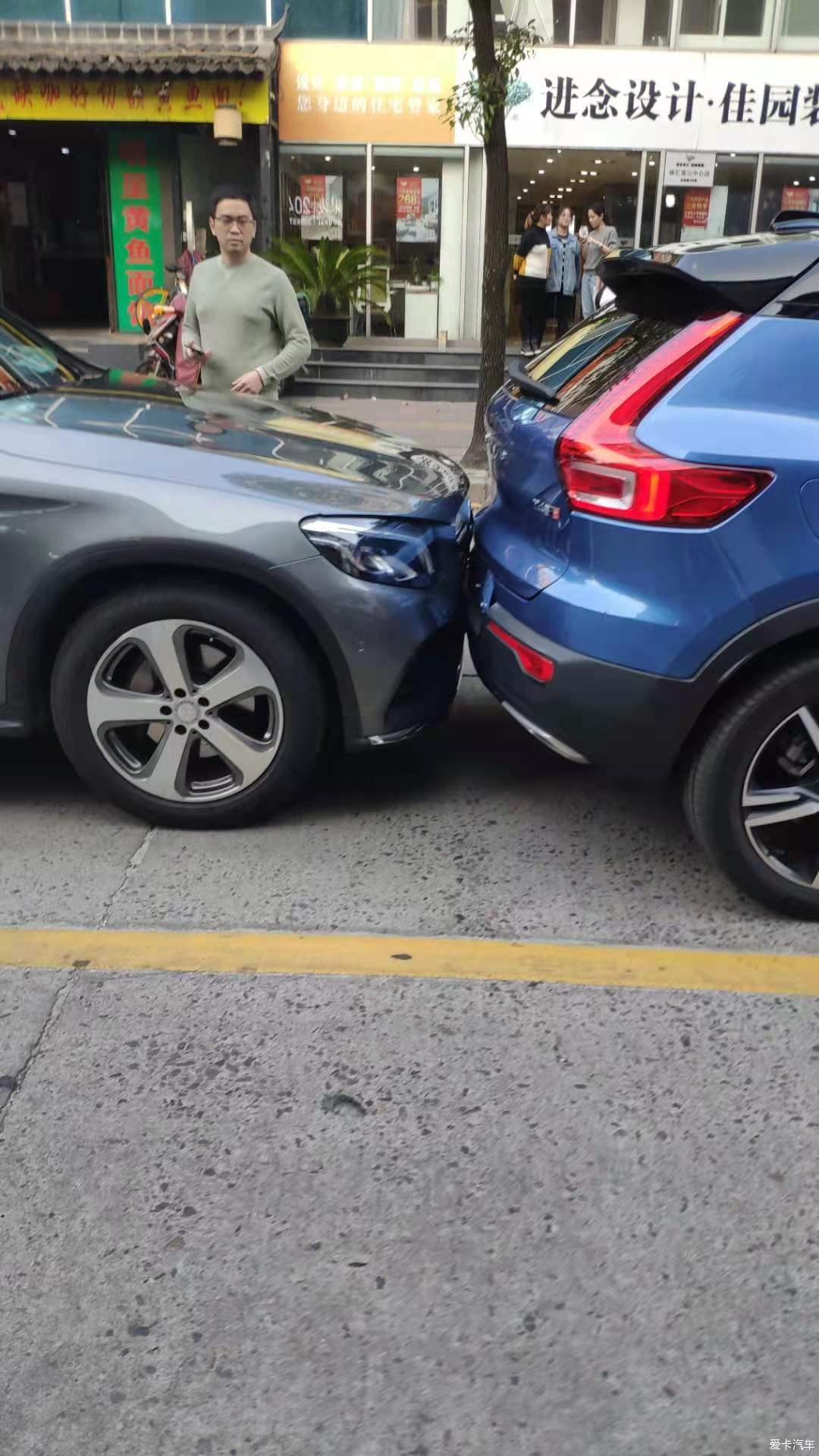 点击进入图库