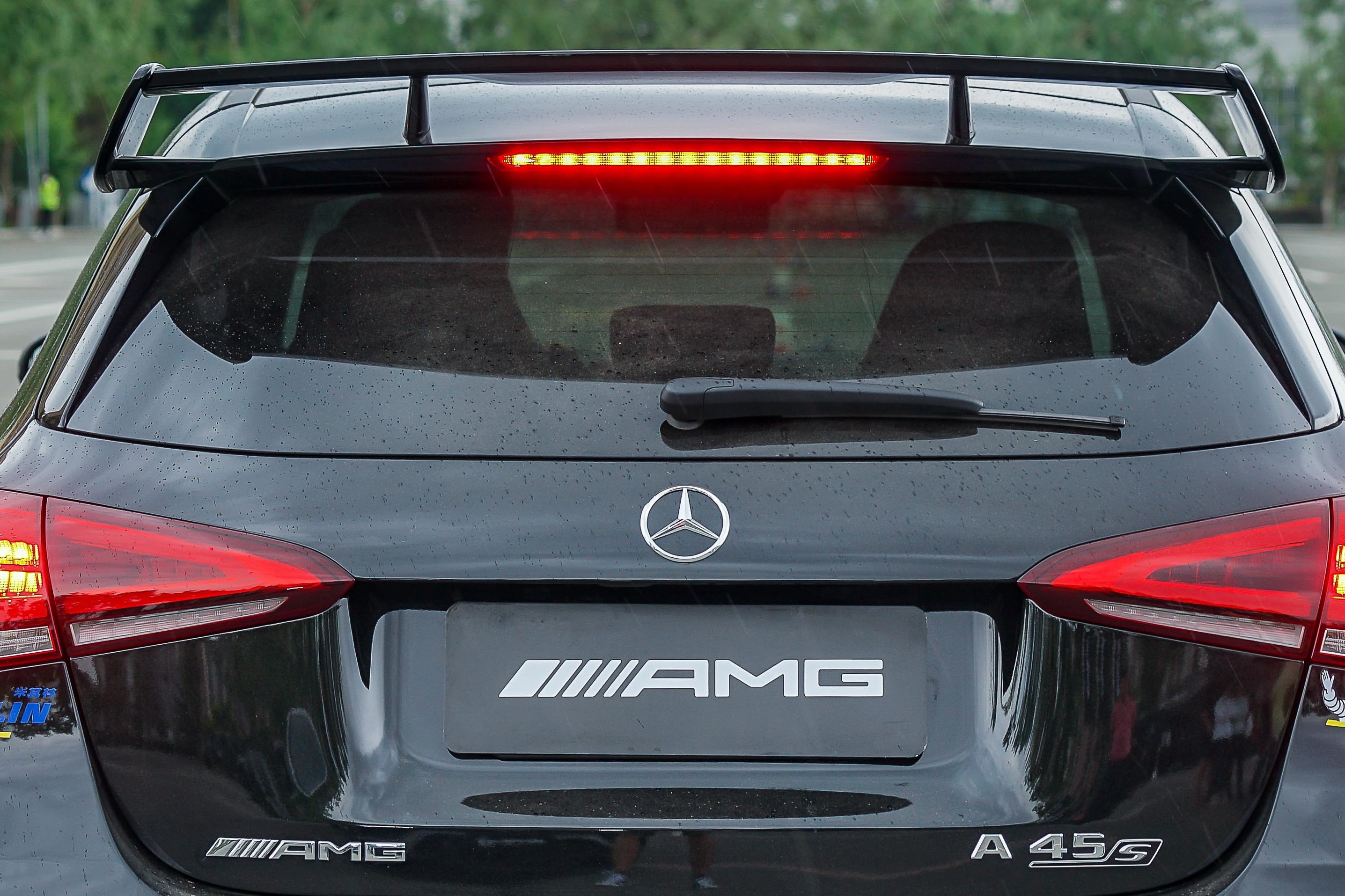 【上市新车】——地表最强四缸机，AMG A45S