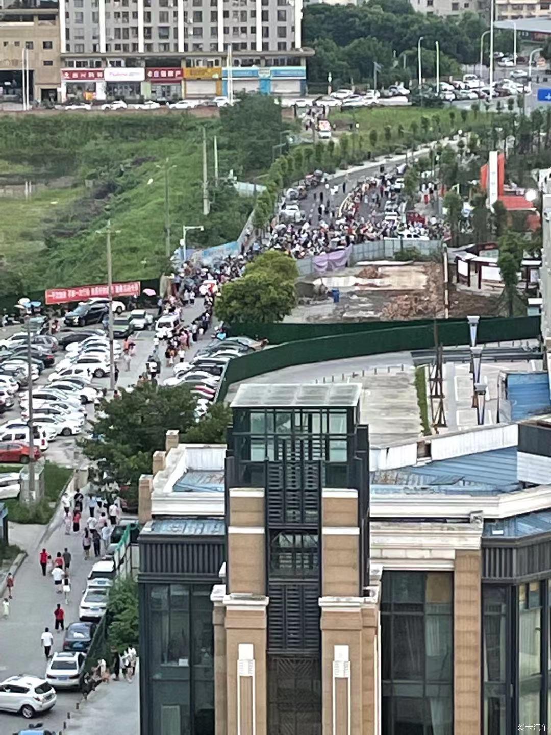 点击进入图库