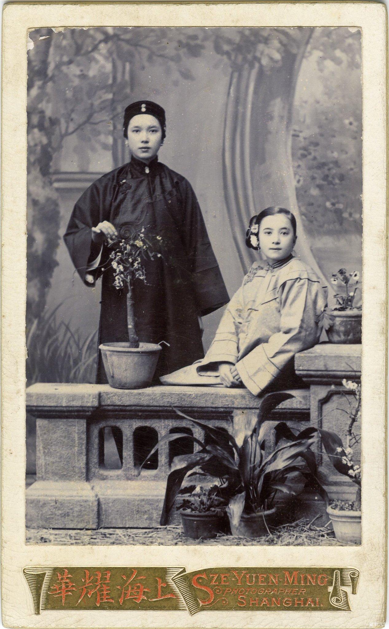 两位中国美女,1900年代,上海