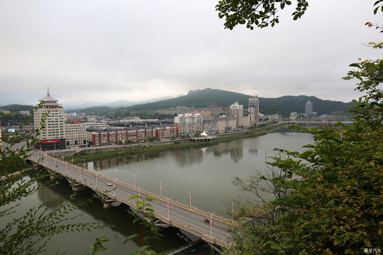 晨起遛彎通化玉皇山公園