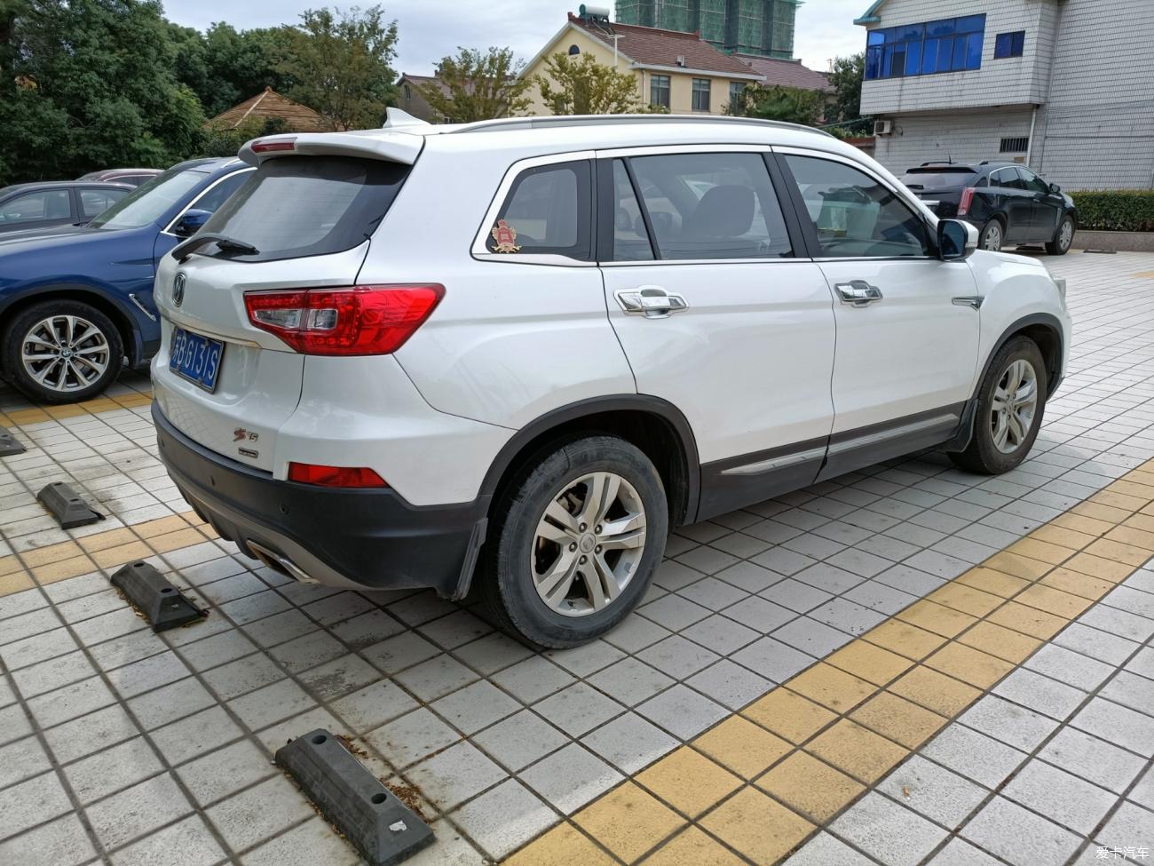 点击进入图库