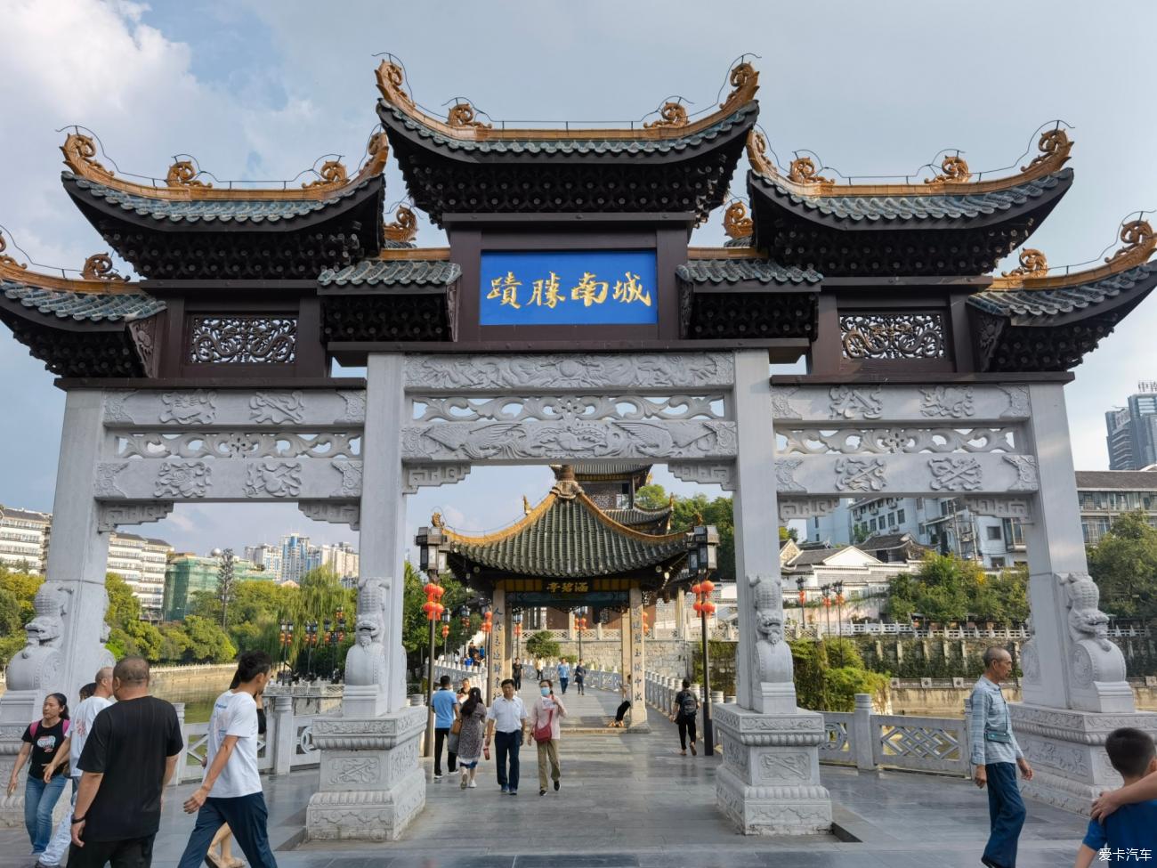 点击进入图库
