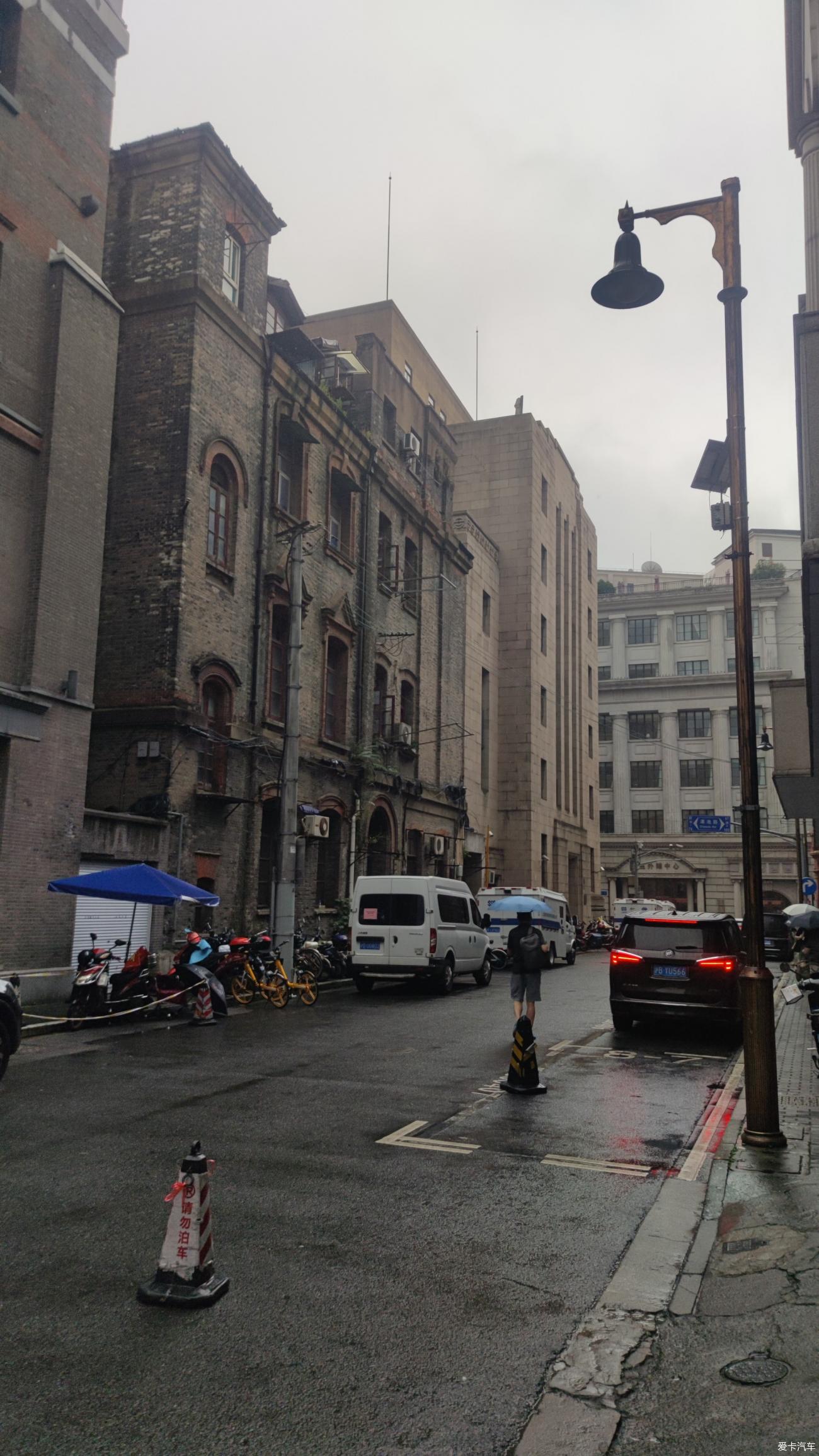 点击进入图库