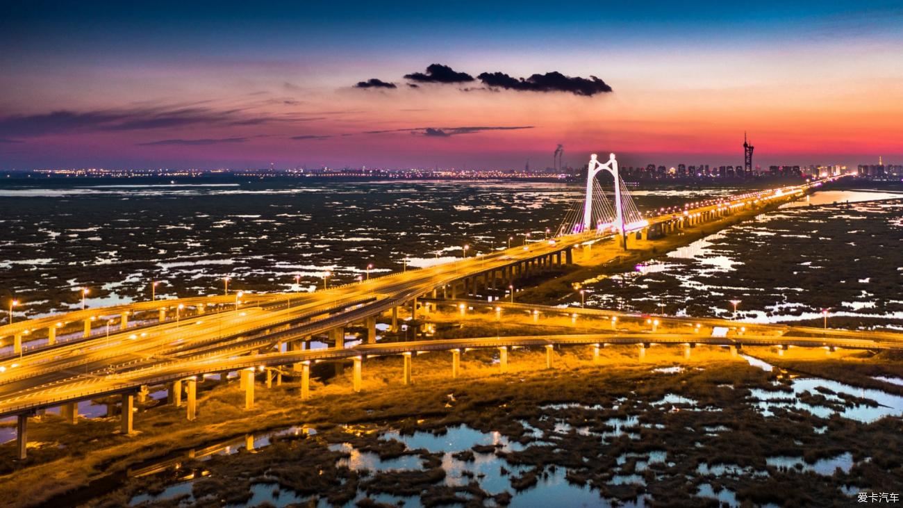 大庆龙凤湿地大桥图片