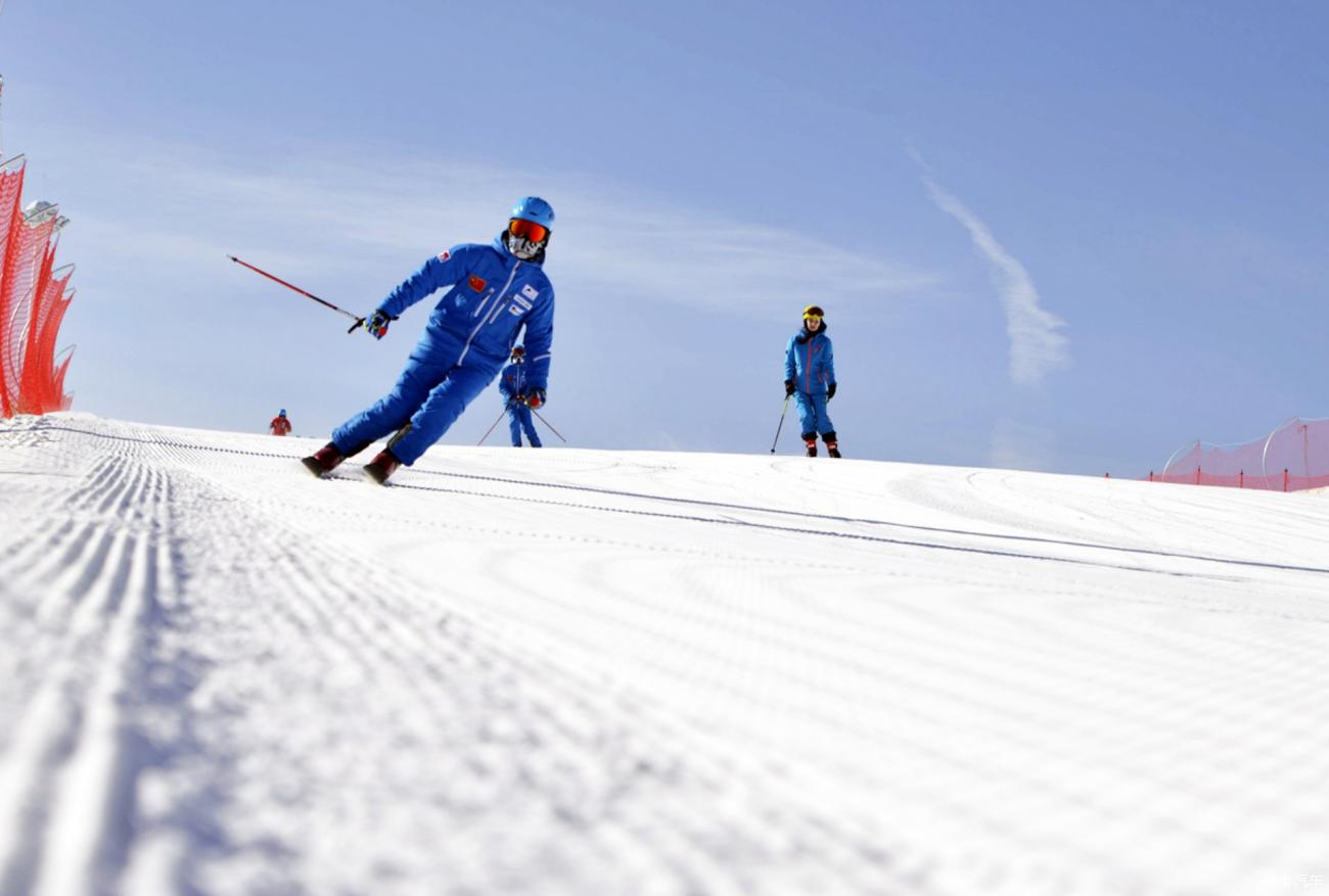 乌兰察布大河湾滑雪场邀您免费去滑雪！