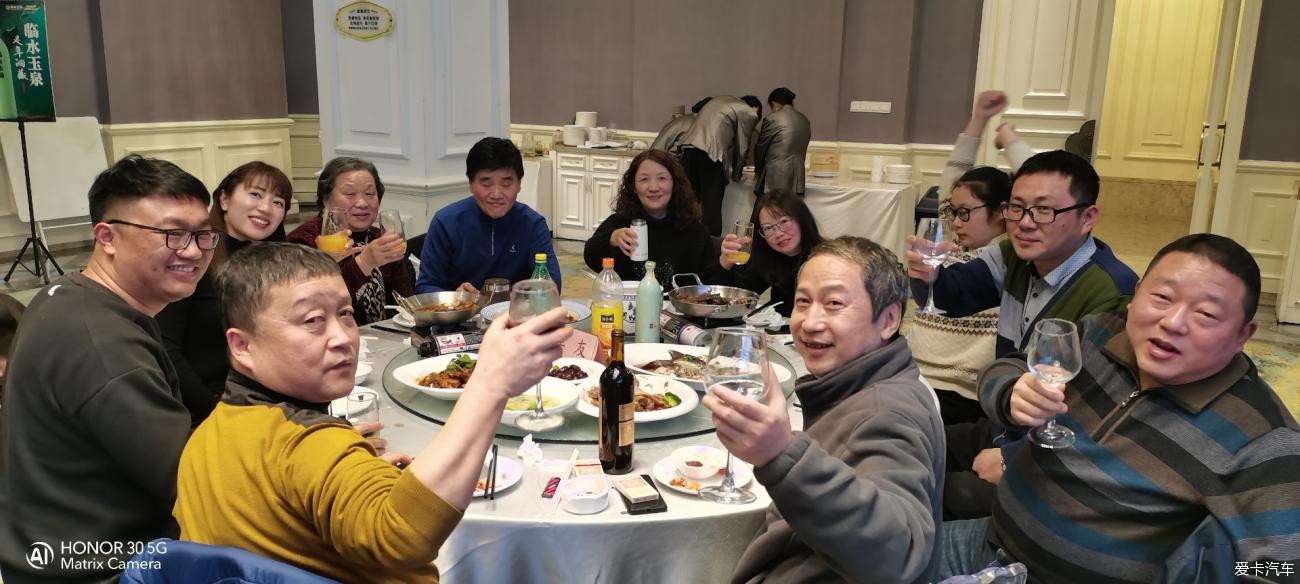 点击进入图库