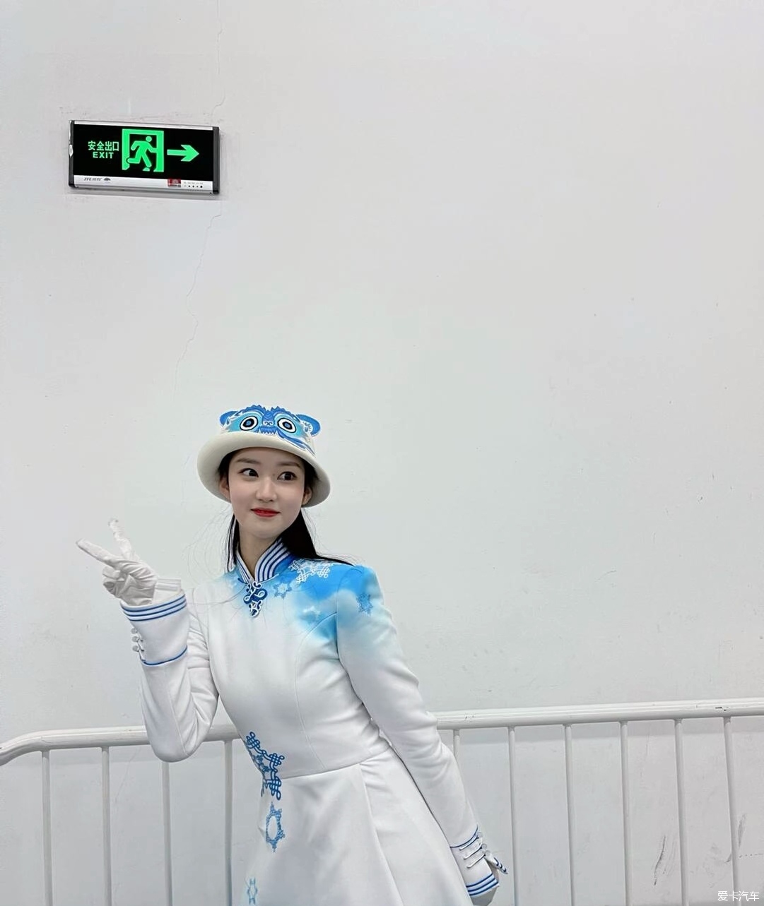 2022北京冬奥礼仪服装图片