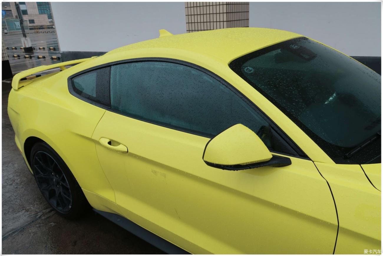 摩托党的新玩具，福特Mustang急速驰骋一万公里的感受