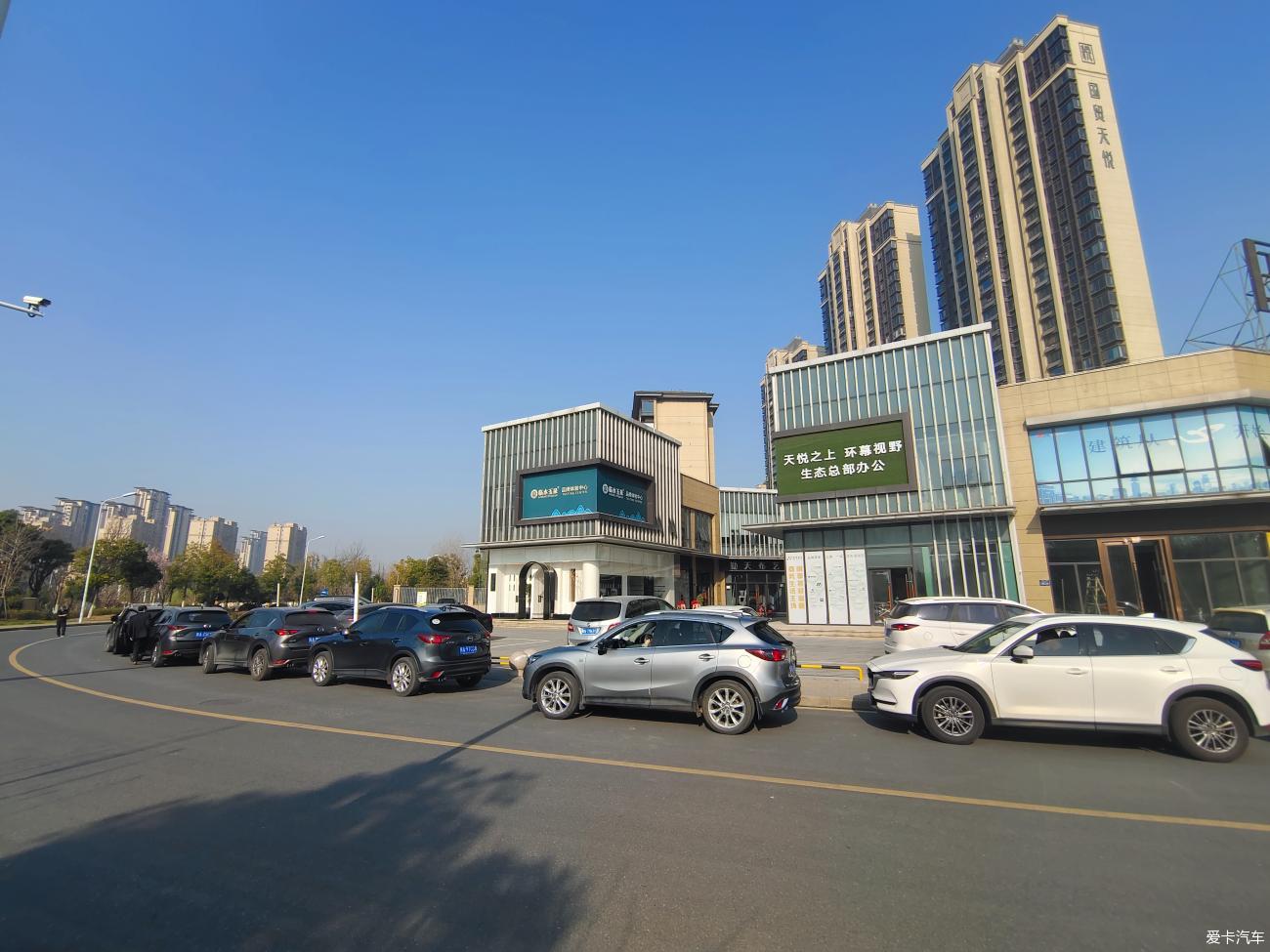 点击进入图库
