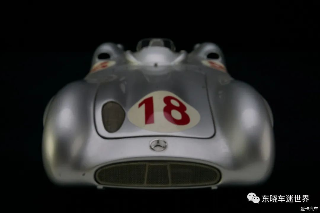 1954梅赛德斯奔驰银箭w196r流线型赛车