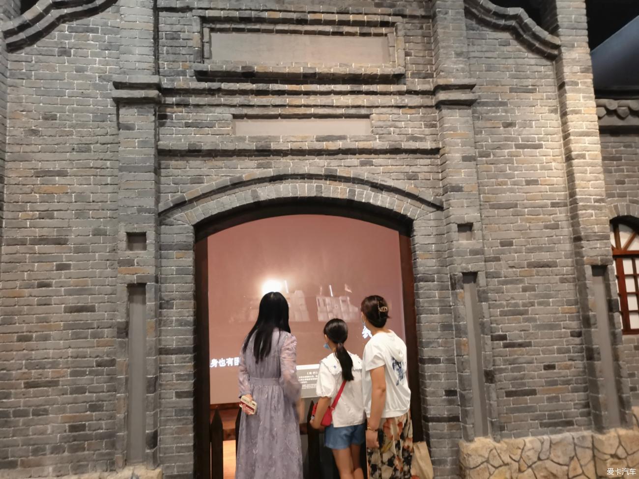 点击进入图库