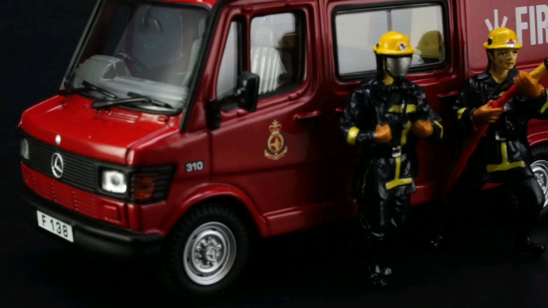 1992奔驰310香港消防车1：43，东晓汽车模型收藏馆藏品