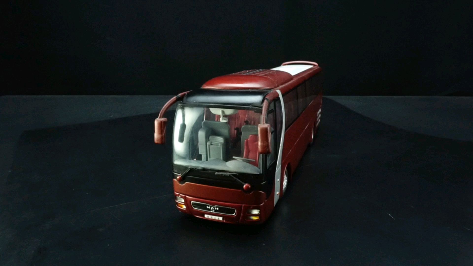 2003宇通猛狮莱茵之星巴士1：42，东晓汽车模型收藏馆藏品