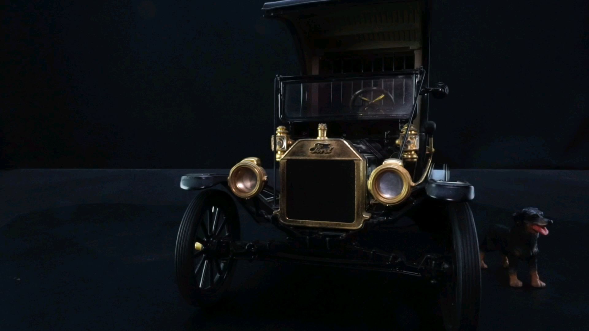 1915卓别林用过的道具车福特警车1：16，东晓汽车模型收藏馆藏品
