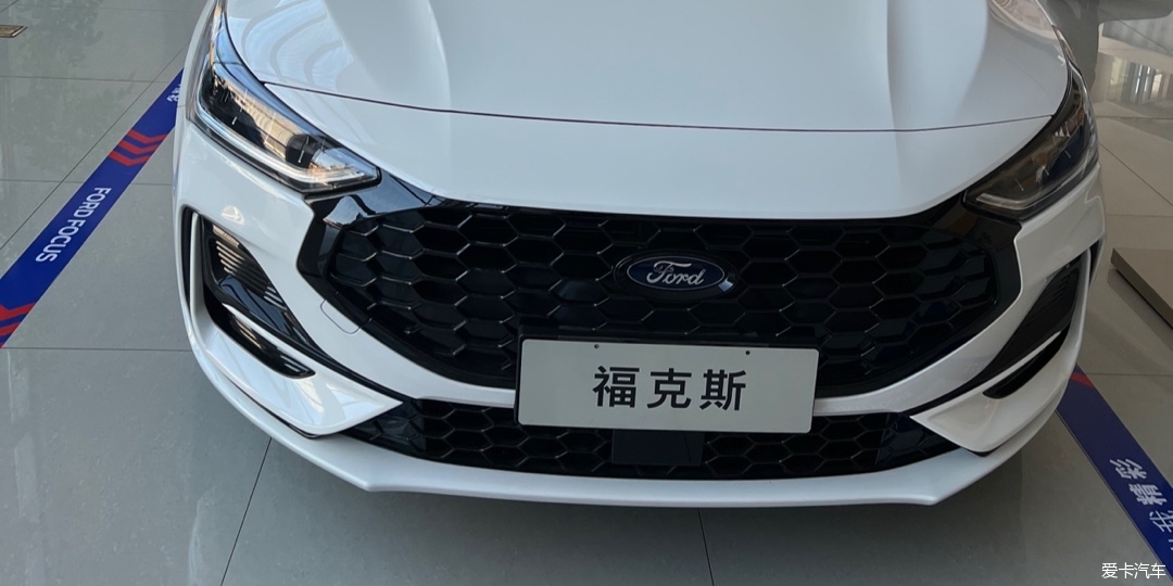 【2022热搜冲顶】新一代，福克斯