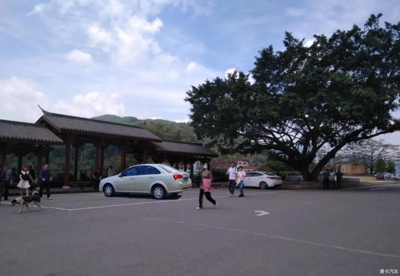点击进入图库