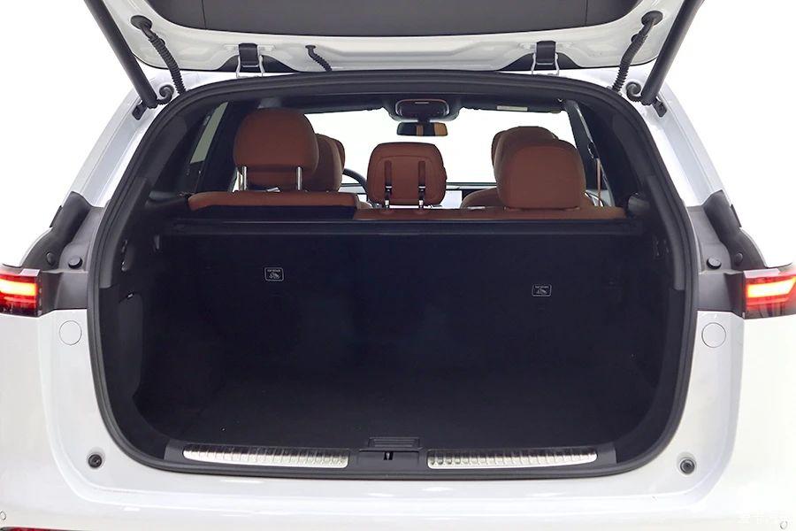 Xpeng G9: The rear row is treated like this? There are so many options at the same level