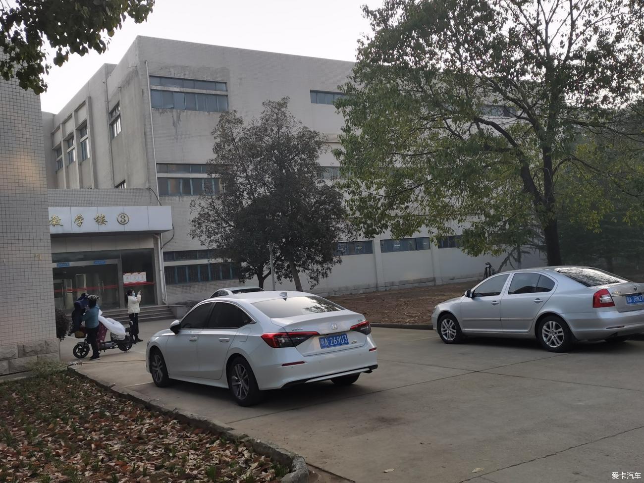 点击进入图库