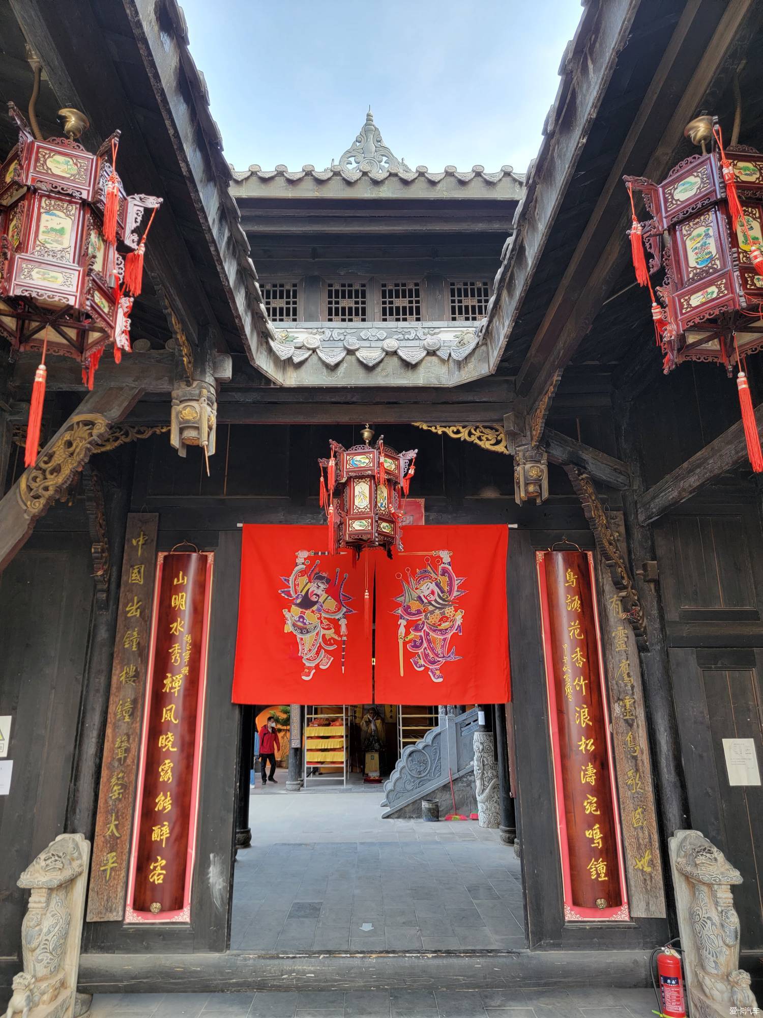 西昌灵鹰寺地宫图片