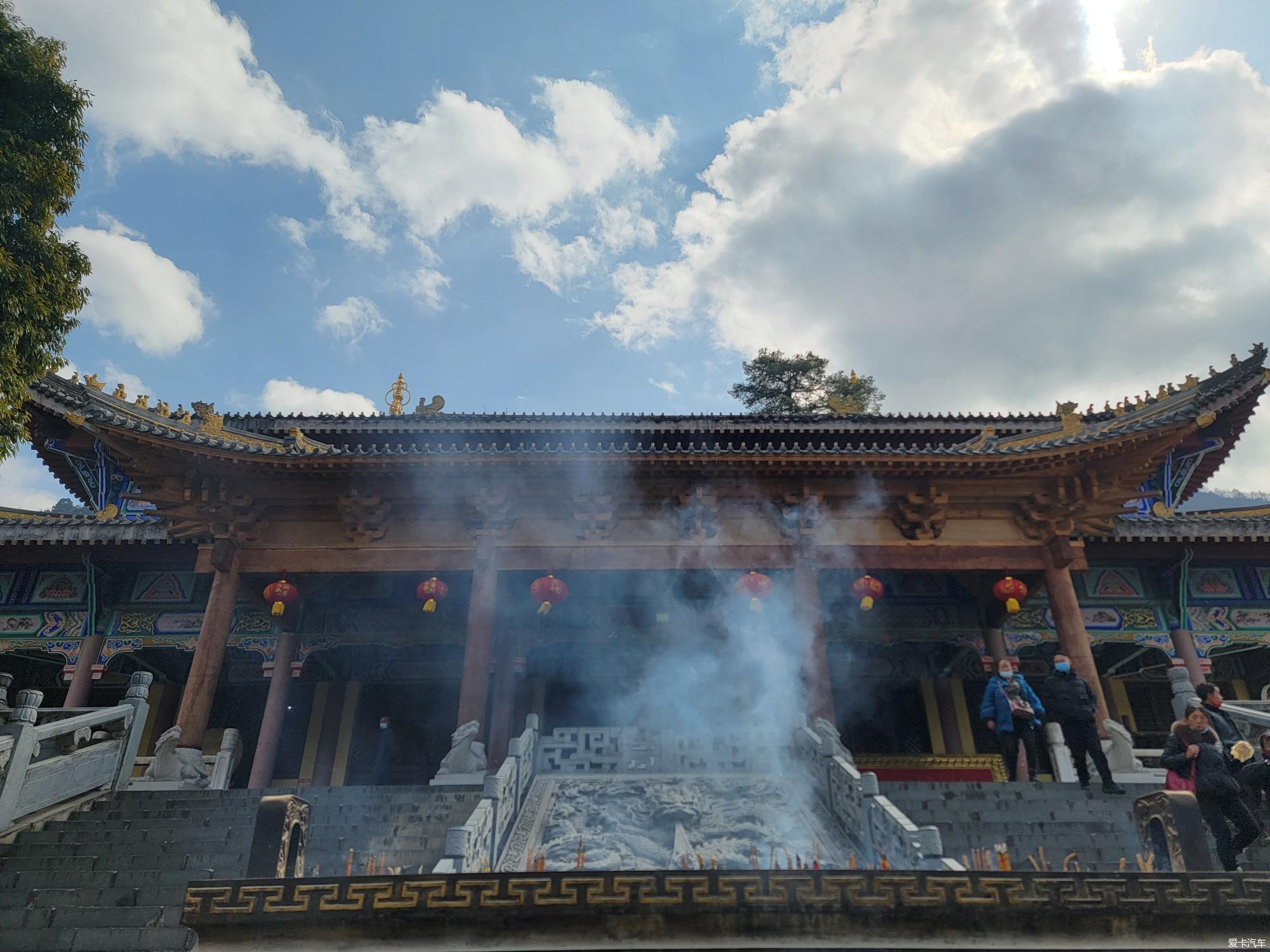 冕宁灵山寺,灵甲天下