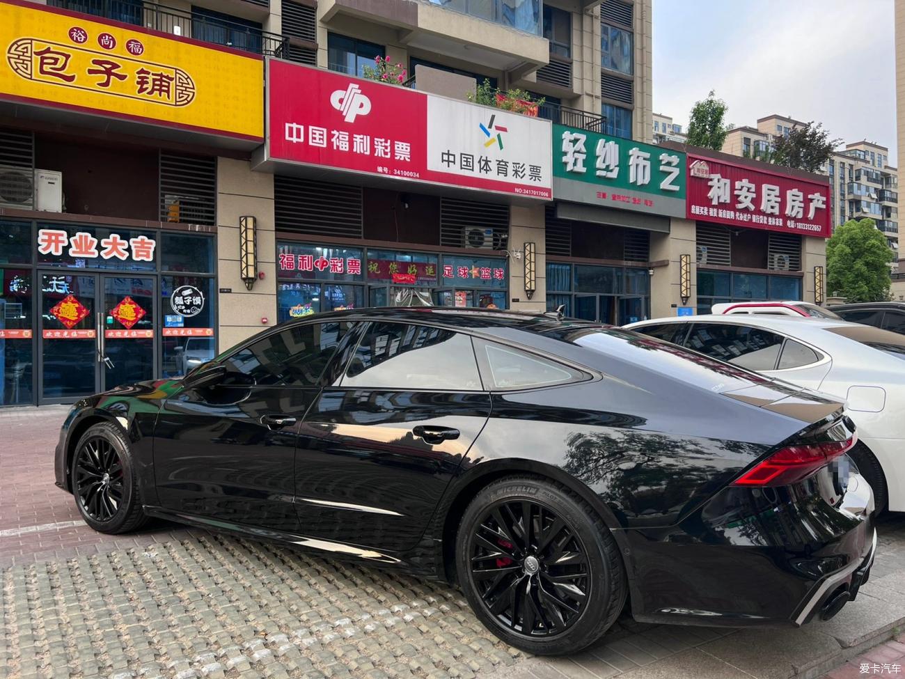点击进入图库