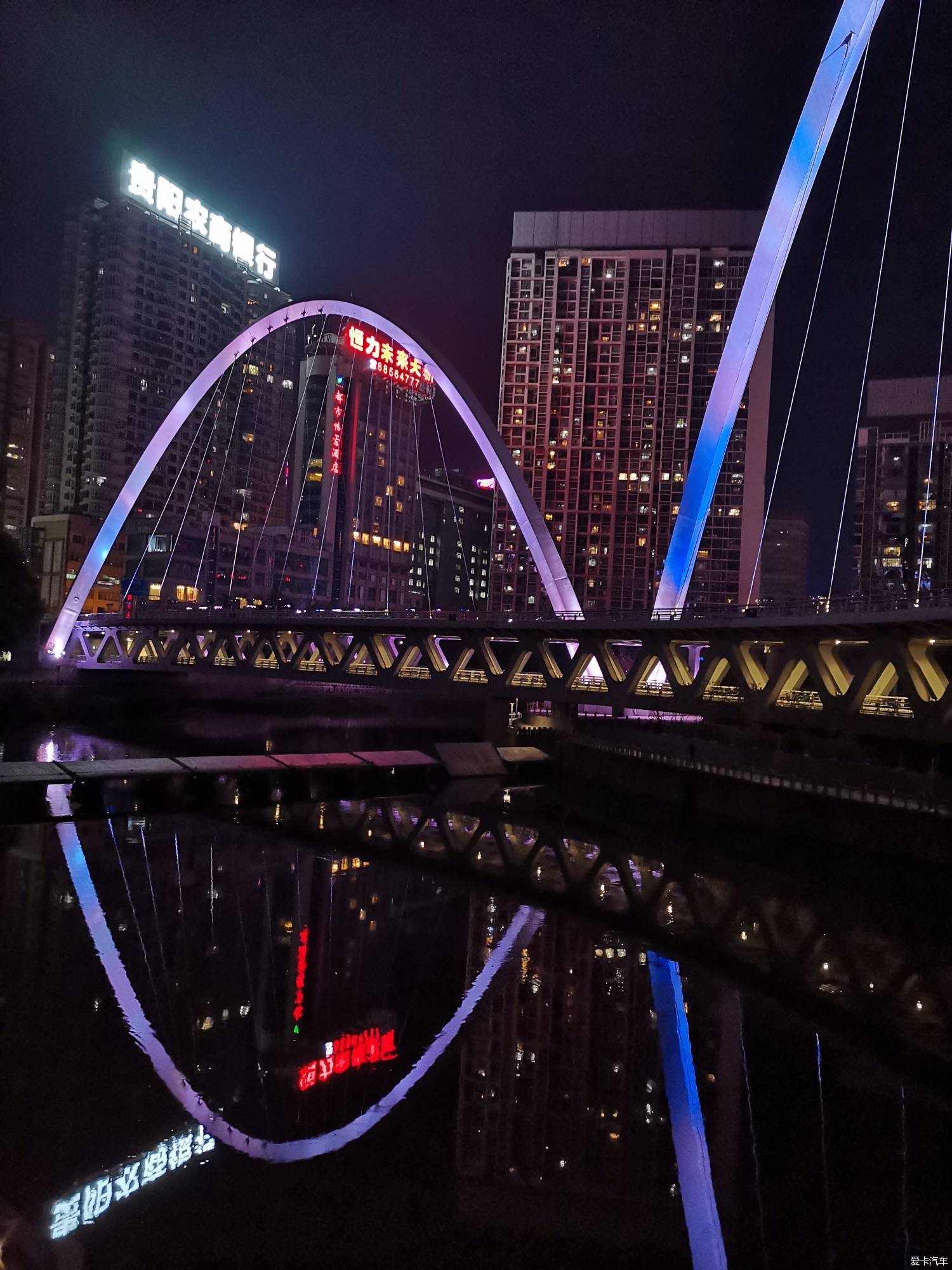 天长夜景图片