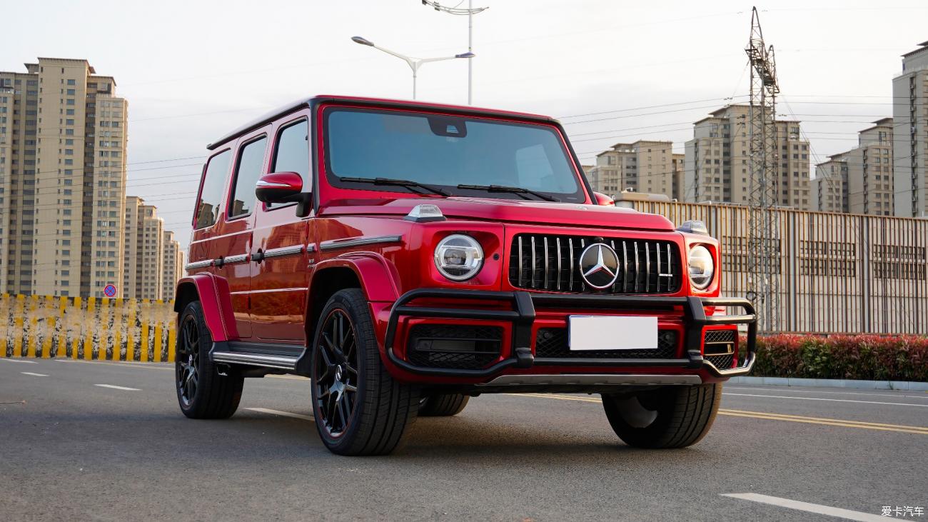 22 Mercedes-Benz Big G upgraded G63 appearance and red color change Film + metal guard, domineering coming