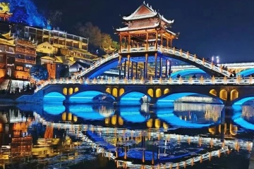 凤凰必吃美食，旅游鸭让你的味蕾也来一次旅行