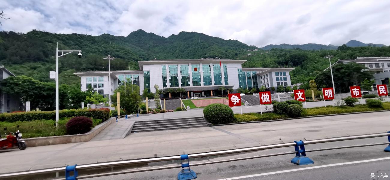 观平武川金丝猴走黄龙雪山梁垭口三日自驾行游记和路书
