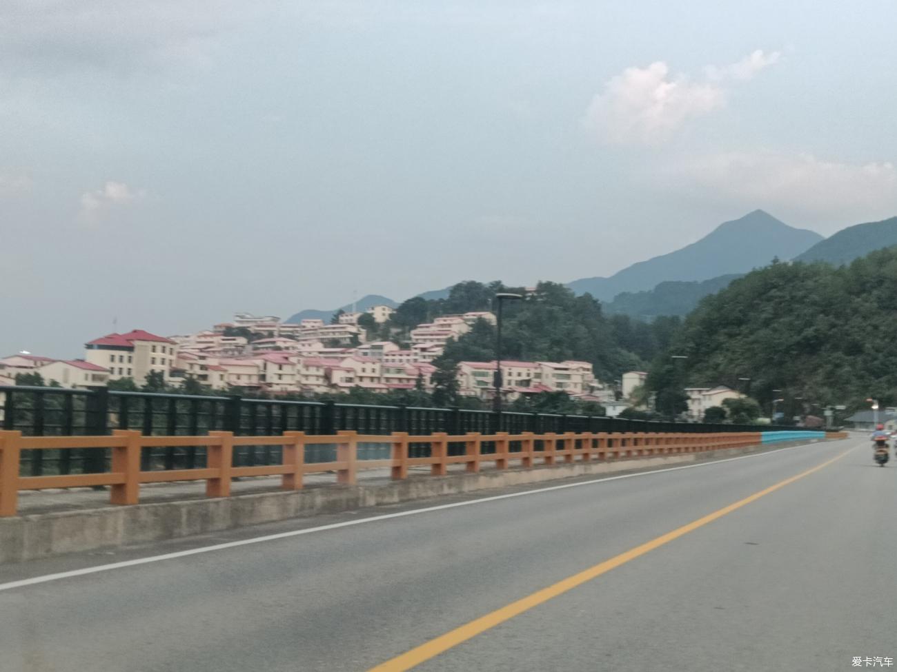 点击进入图库