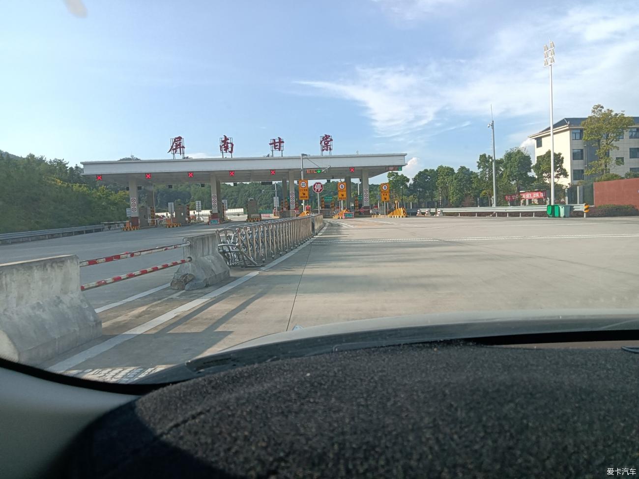 点击进入图库