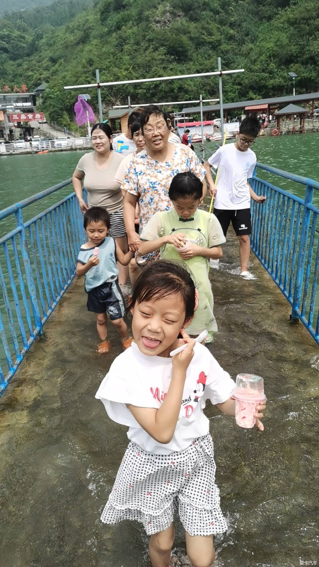 #startschoolnotemo# driving wind god Ax7 takes my daughter to play in the water! 