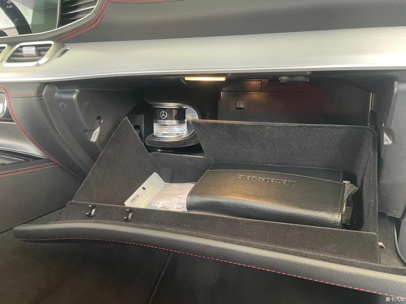 23 Mercedes Benz AMG GLE53 is equipped with the original fragrance negative ion system, which has a pleasant fragrance