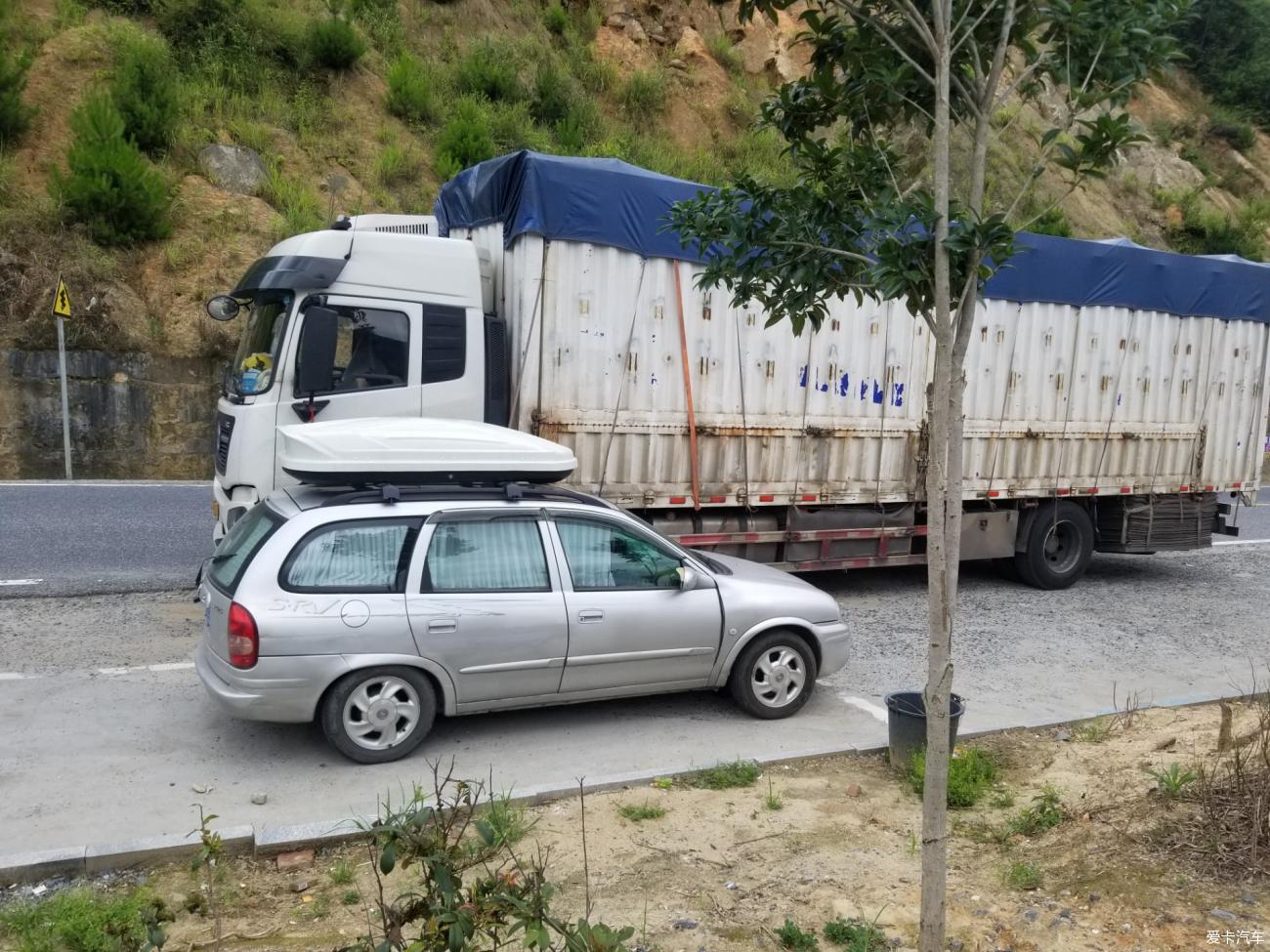 The progress of the 20-year-old Buick Sail Journey to Tibet 2 - Heading westward with great success, changing the route to the scenic area