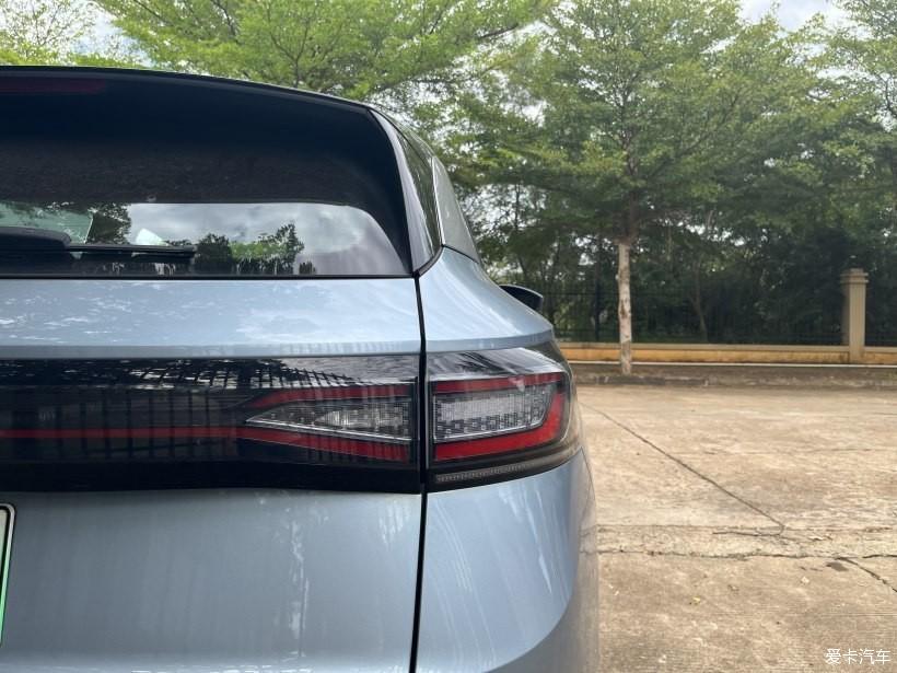 ID.4X一辆高性能高性价比的电车