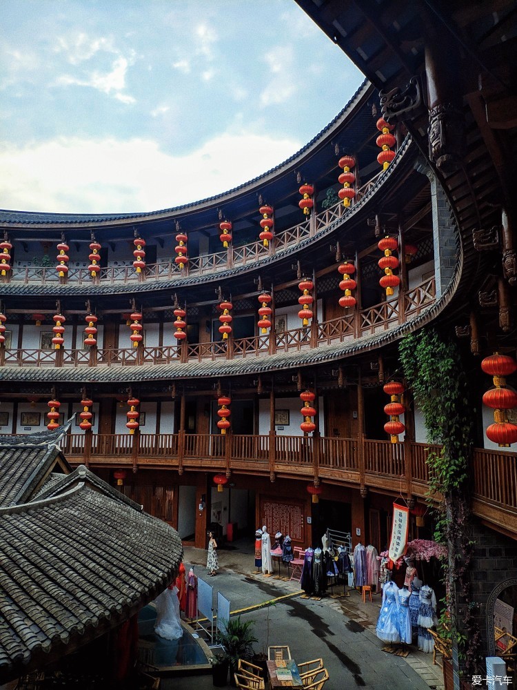 洛带古镇、燃灯古寺及七十二院