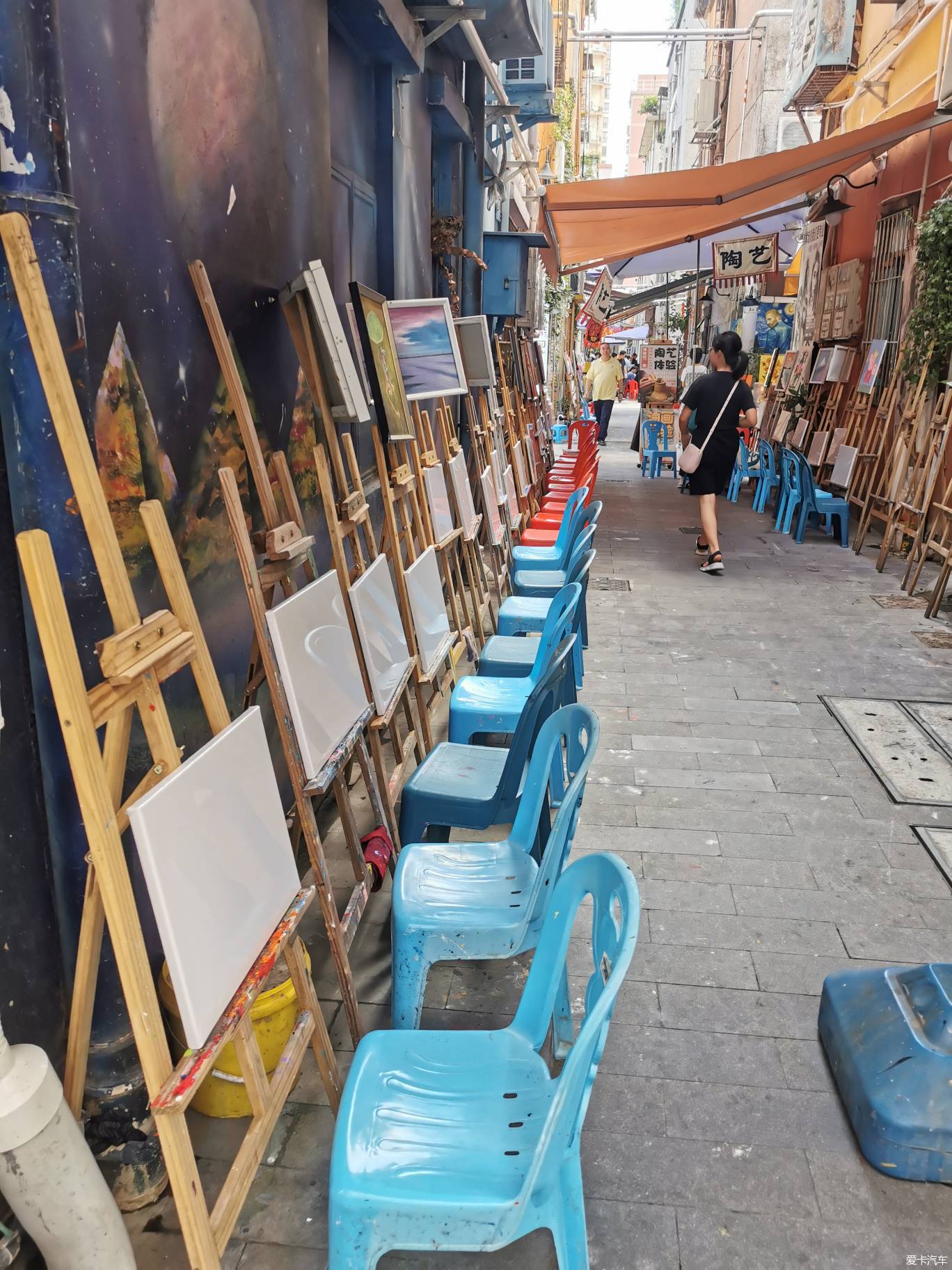 Street Liuzi~Buji Dafen Oil Painting Village