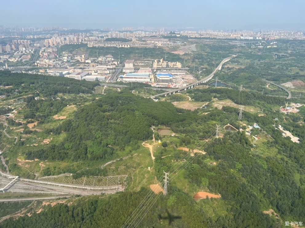 鸟瞰雾都