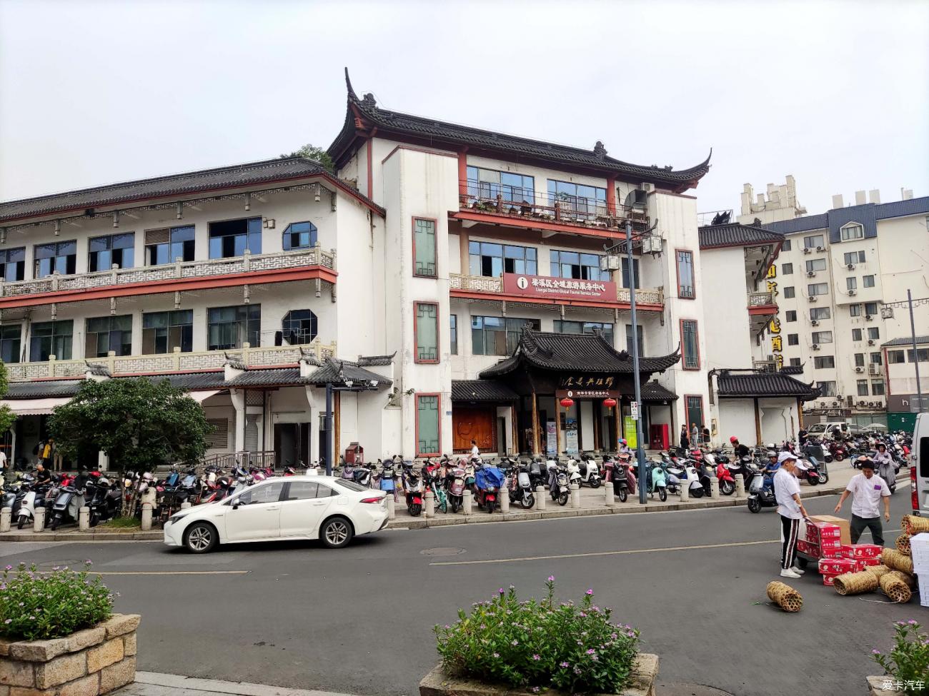 点击进入图库