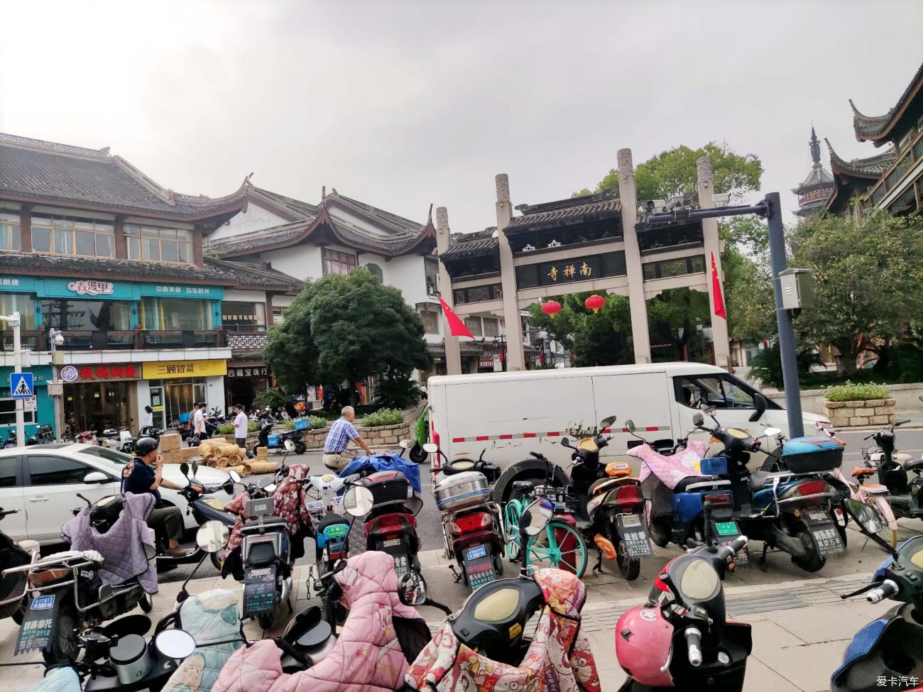点击进入图库